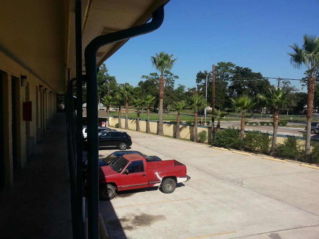 Southmore Motel Houston Bagian luar foto