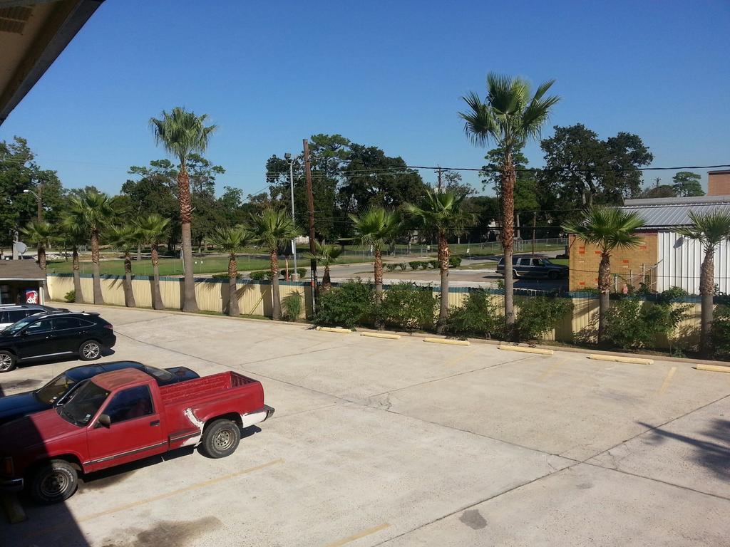 Southmore Motel Houston Bagian luar foto