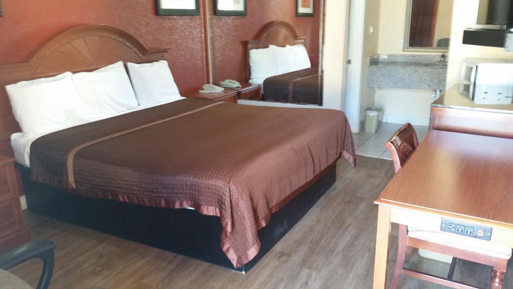 Southmore Motel Houston Bagian luar foto